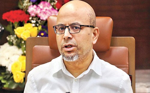 ‘নেতাদের তোষামোদি না করে কাজ করুন’