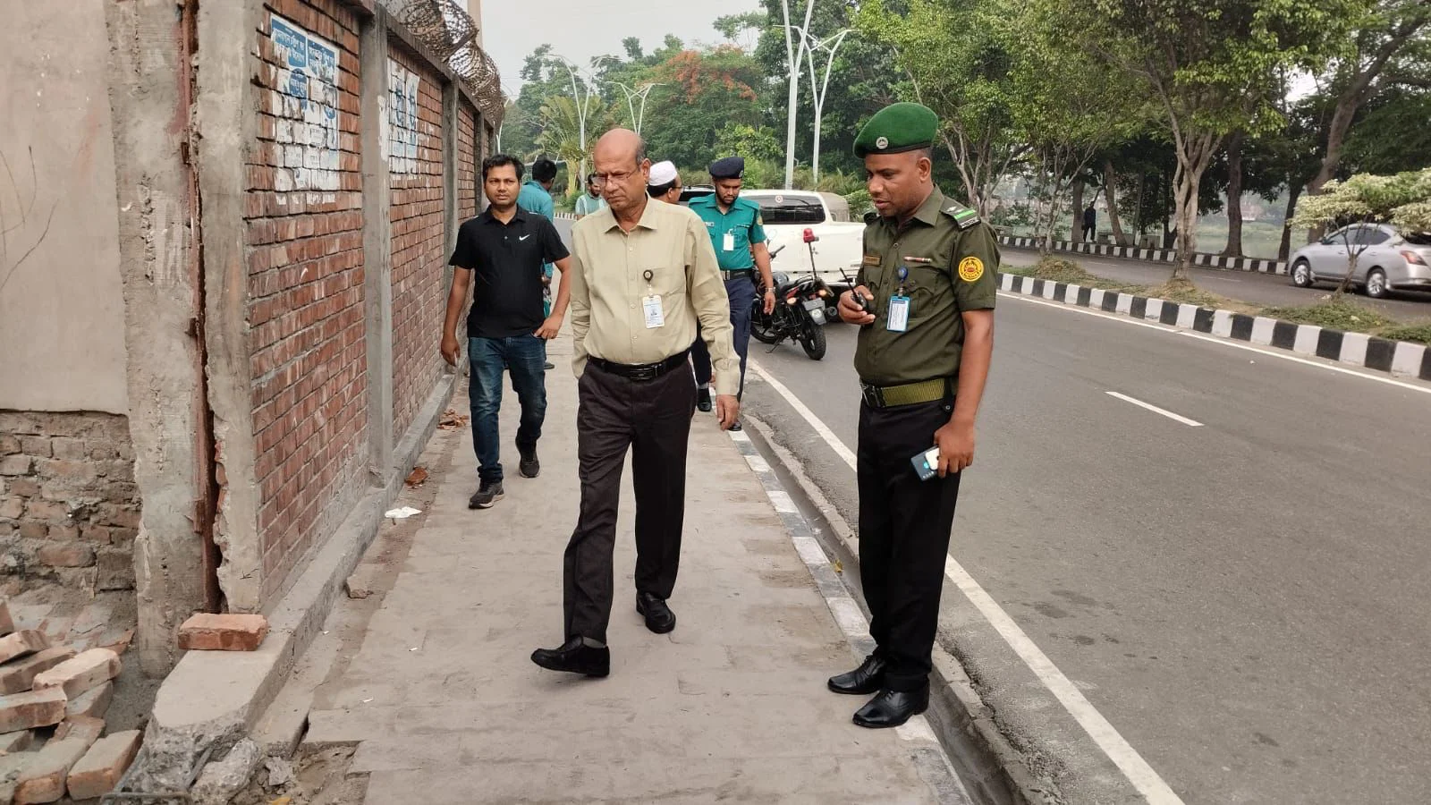 হাতিরঝিলে উল্টো পথে যান চলাচল বন্ধের নির্দেশ
