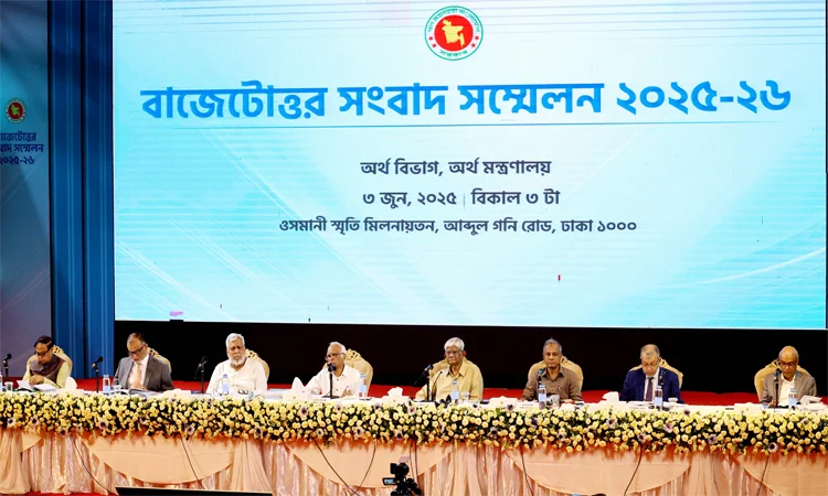 সেপ্টেম্বরের মধ্যে মূল্যস্ফীতি ৭ শতাংশের নীচে নেমে আসবে : গভর্নর