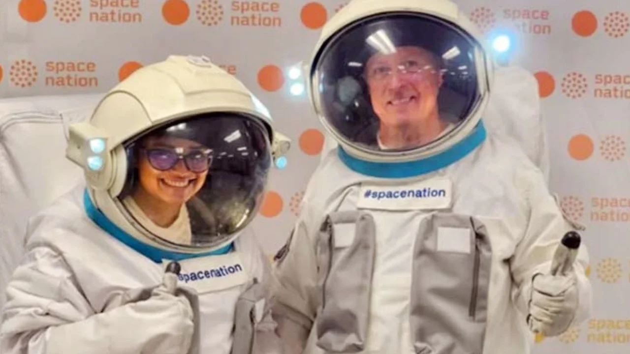 চাঁদে পা রাখতে যাচ্ছেন প্রথম বাংলাদেশি নারী, কে এই রুতবা