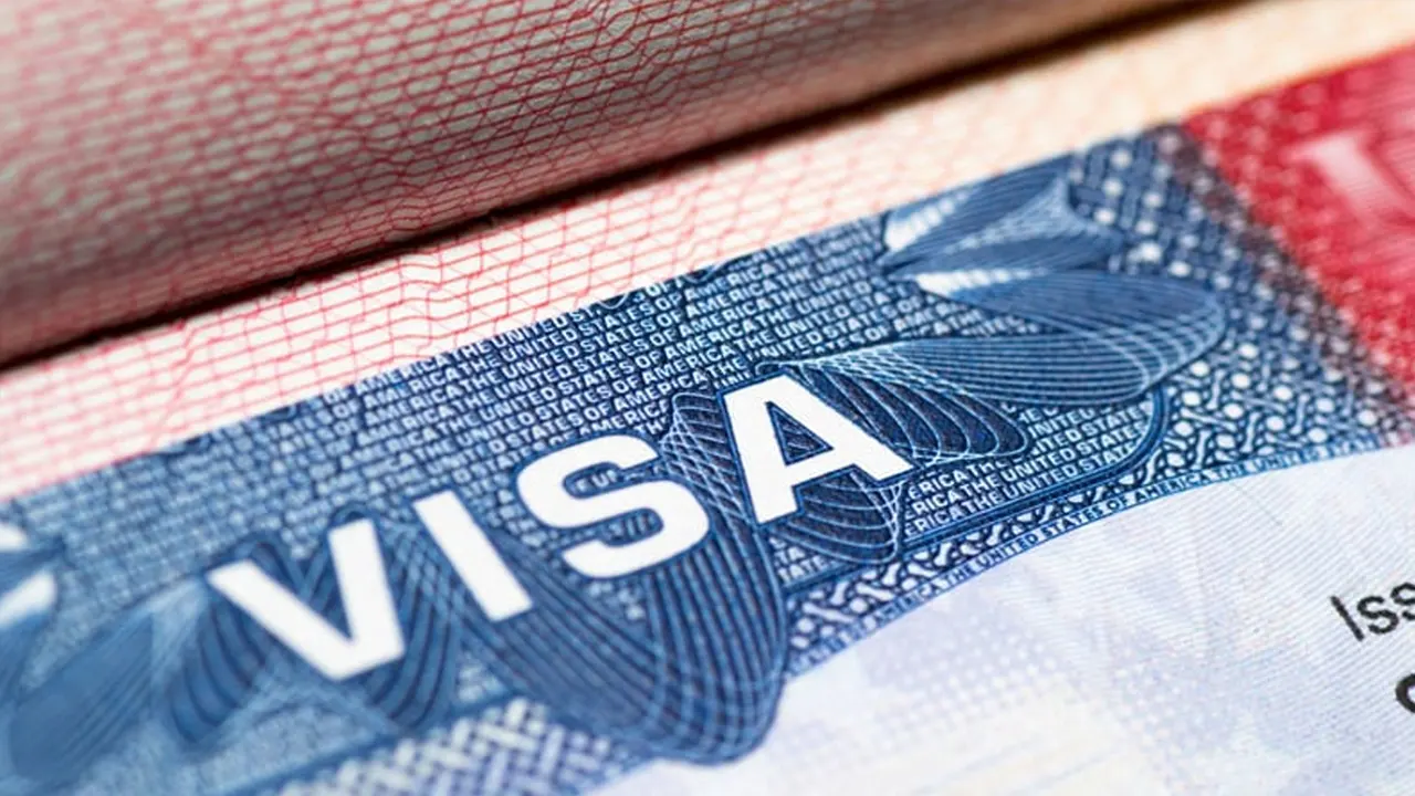 যুক্তরাষ্ট্রের ভিসা নবায়নে বাংলাদেশিদের জন্য দুঃসংবাদ