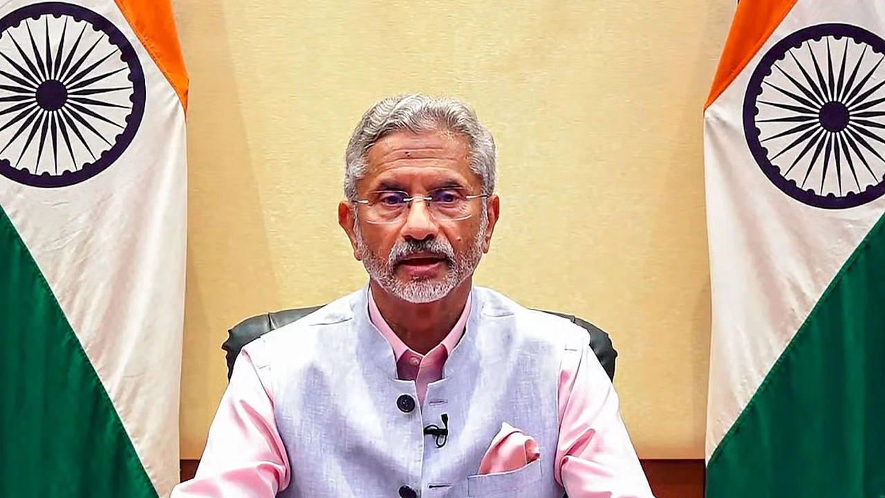 ইরান থেকে নিজেদের নাগরিকদের সরিয়ে নিচ্ছে ভারত