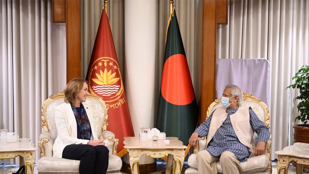 ঢাকায় ভিসা কার্যক্রম ফের চালু করায় অস্ট্রেলিয়াকে প্রধান উপদেষ্টার ধন্যবাদ