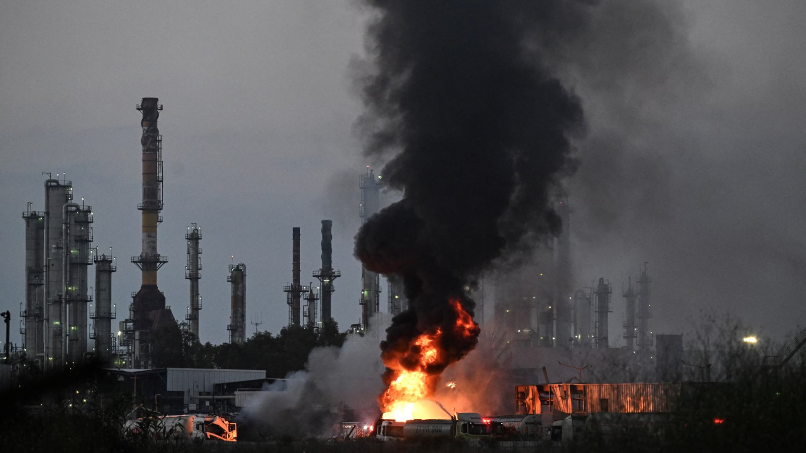 মোসাদের অপারেশন পরিকল্পনা কেন্দ্রে ক্ষেপণাস্ত্র হামলা!