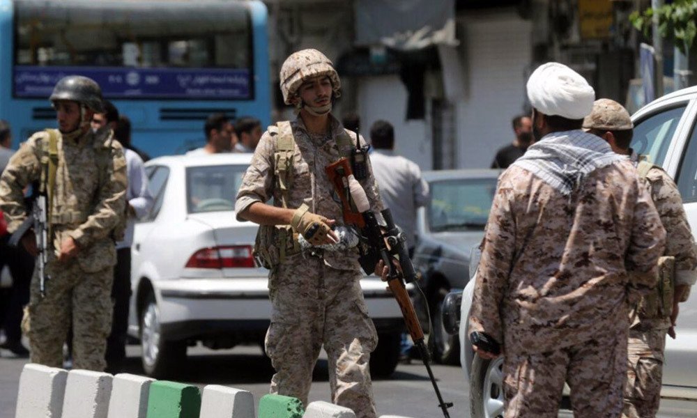 মোসাদের সঙ্গে যুক্ত ৫৪ গুপ্তচরকে আটক করেছে ইরান