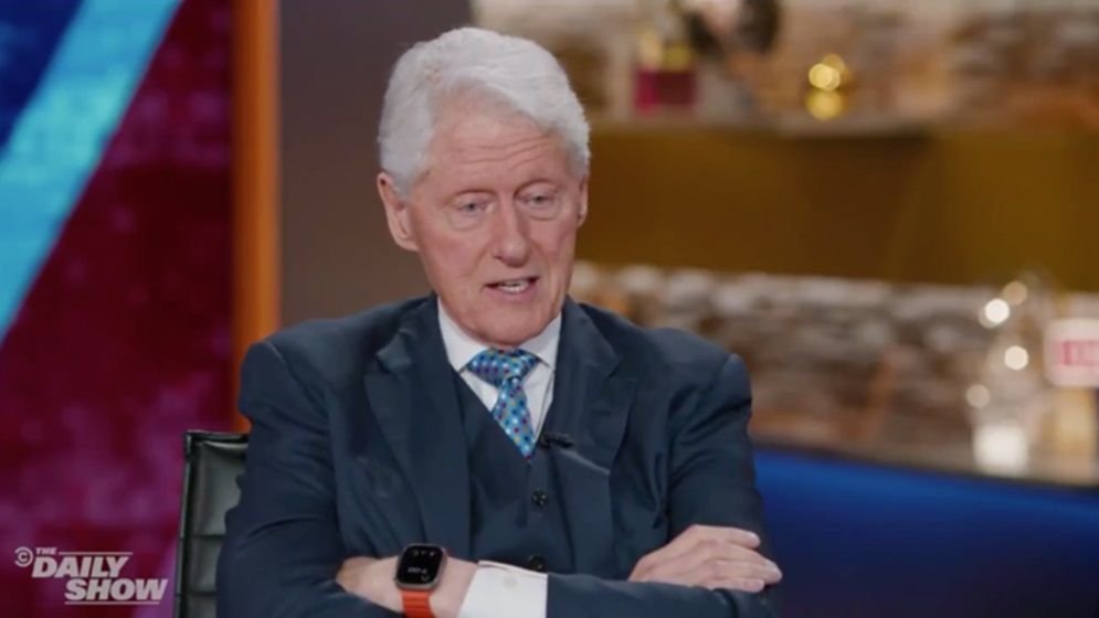 নেতানিয়াহুর ‘খায়েশ’ নিয়ে বিস্ফোরক মন্তব্য ক্লিনটনের