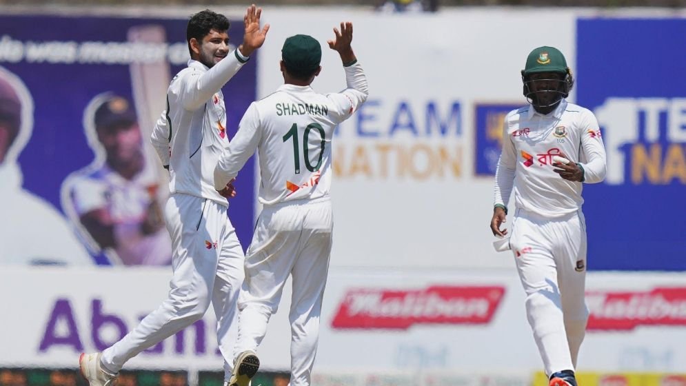 তাইজুল-নাঈমের জোড়া আঘাতে আশার পারদ চড়ছে বাংলাদেশের