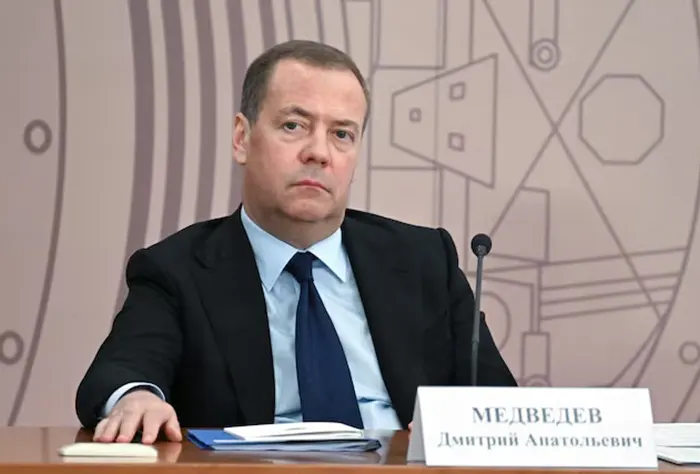 একাধিক দেশ ইরানকে পারমাণবিক অস্ত্র দিতে প্রস্তুত