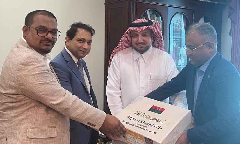 কাতারের আমির ও প্রধানমন্ত্রীর জন্য উপহার পাঠালেন খালেদা জিয়া