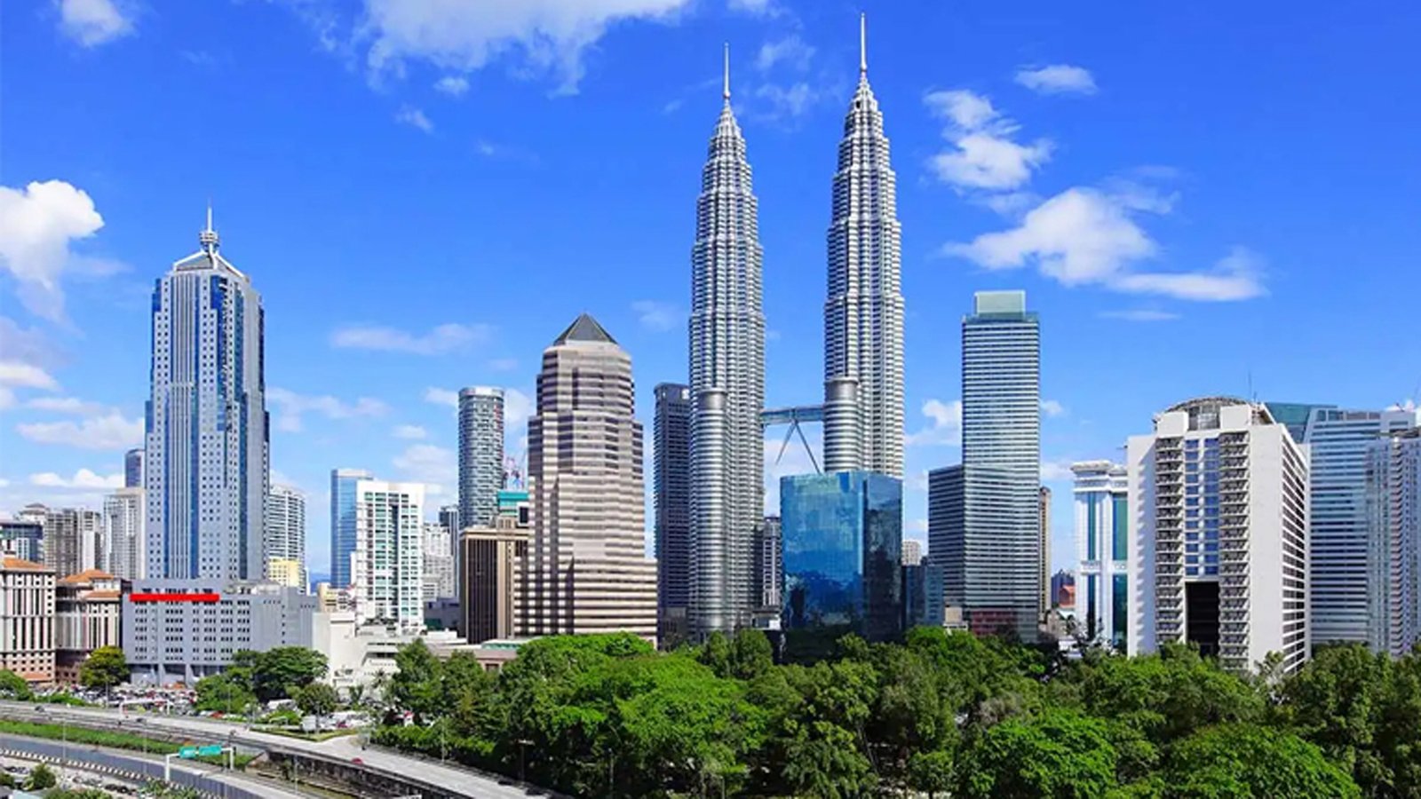 মালয়েশিয়ায় বেড়েছে বিদেশি বিনিয়োগ, শীর্ষে পরিষেবা খাত