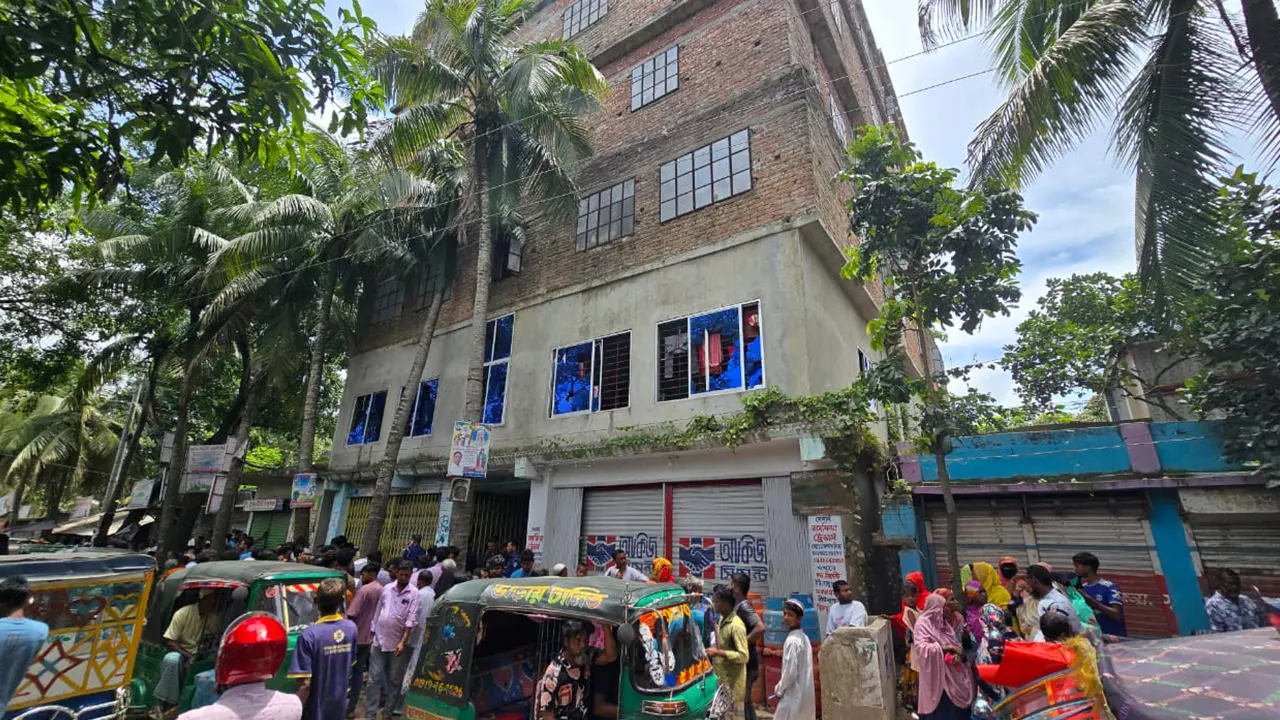 এবার মুরাদনগরে নারীসহ ৩ জনকে পিটিয়ে হত্যা