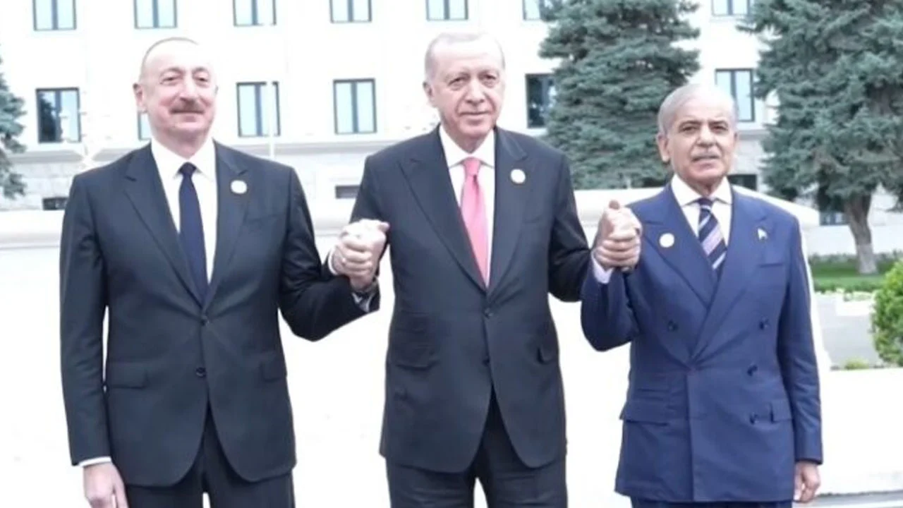 পারস্পরিক ঐক্য জোরদারের অঙ্গীকার পাকিস্তান, তুরস্ক ও আজারবাইজানের