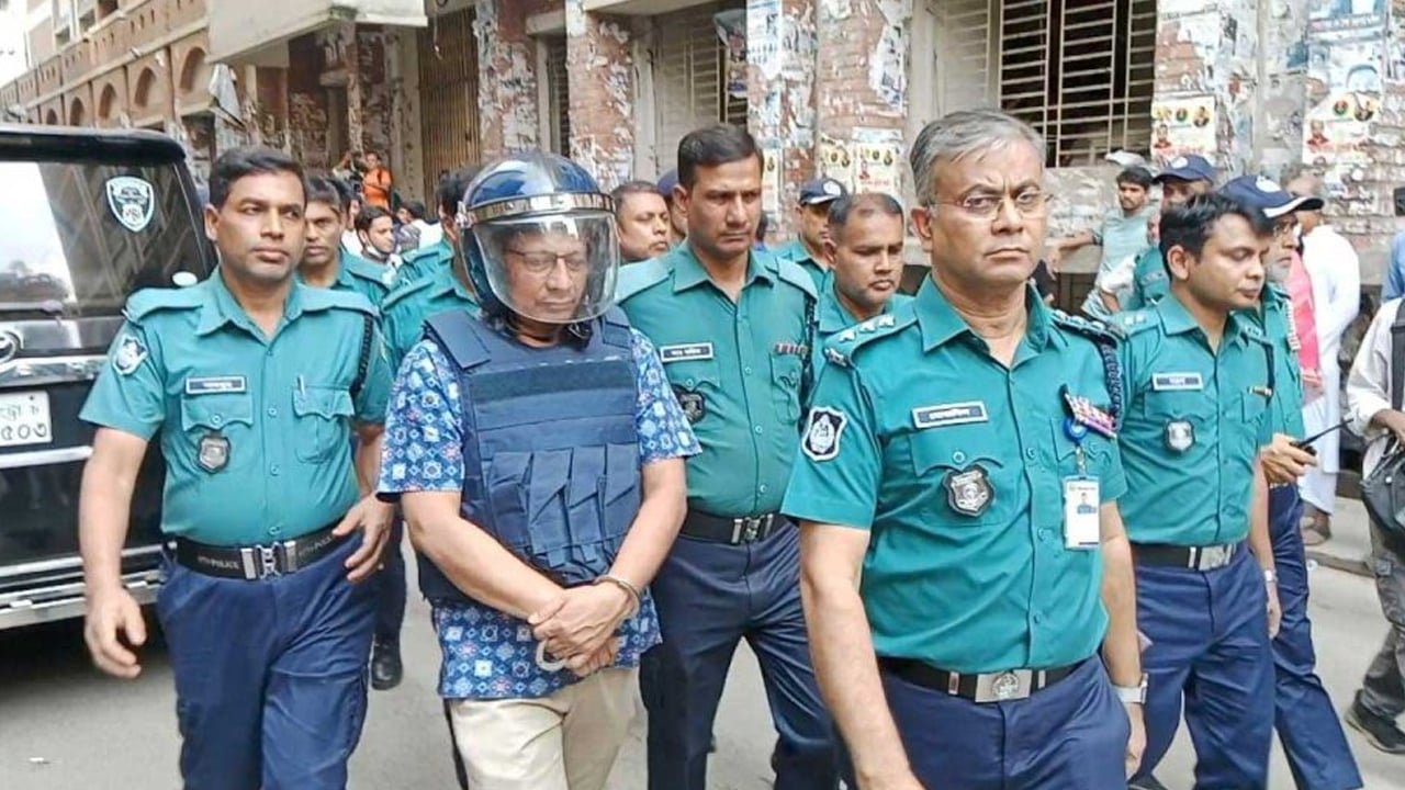 গণহত্যার দায় স্বীকার করে রাজসাক্ষী হলেন সাবেক আইজিপি মামুন