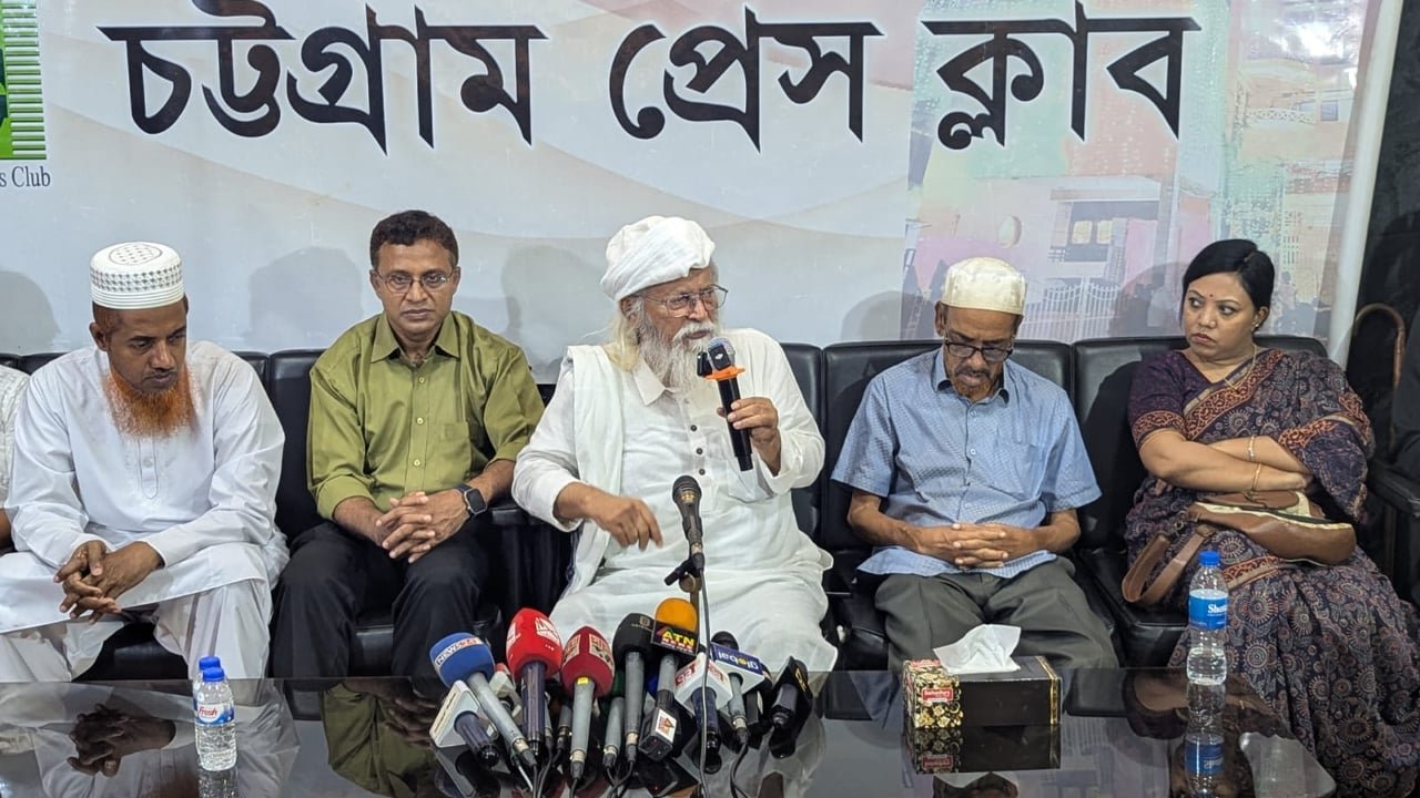 মন্ত্রী করার লোক খুঁজে পাবে না বিএনপি: ফরহাদ মজহার