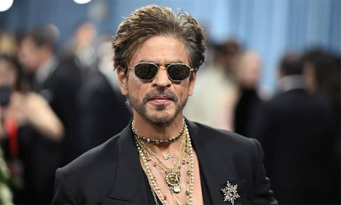 শুটিং সেটে দুর্ঘটনায় গুরুতর আহত শাহরুখ খান, নিয়ে যাওয়া হয়েছে আমেরিকা