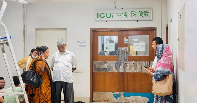 বিমান বিধ্বস্ত: সিঙ্গাপুরের বিশেষজ্ঞ চিকিৎসকদের সঙ্গে বৈঠক শুরু