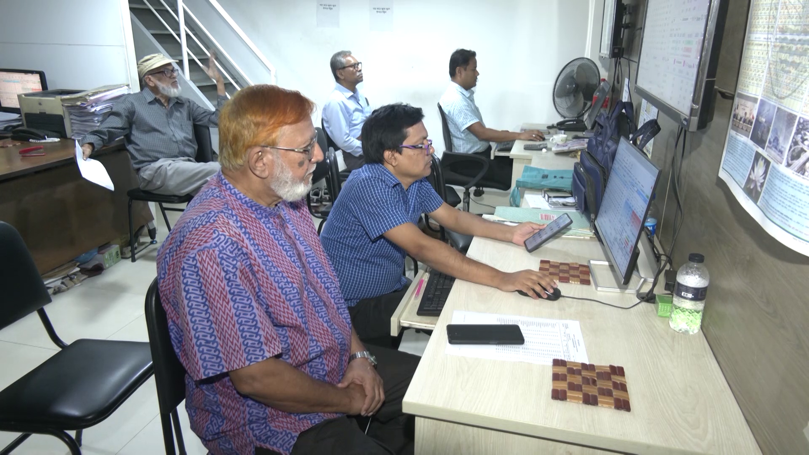 লেনদেনে চাঙা ঢাকার পুঁজিবাজার, বাজারমুখী পুরোনো বিনিয়োগকারীরা