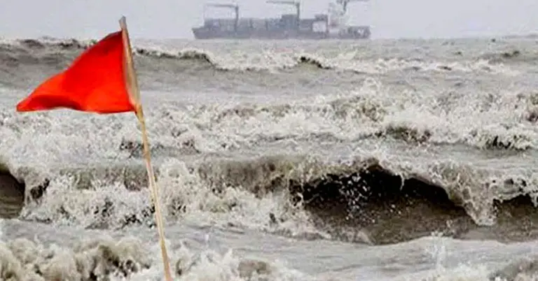 সমুদ্রবন্দরগুলোতে ৩ নম্বর সতর্ক সংকেত জারি