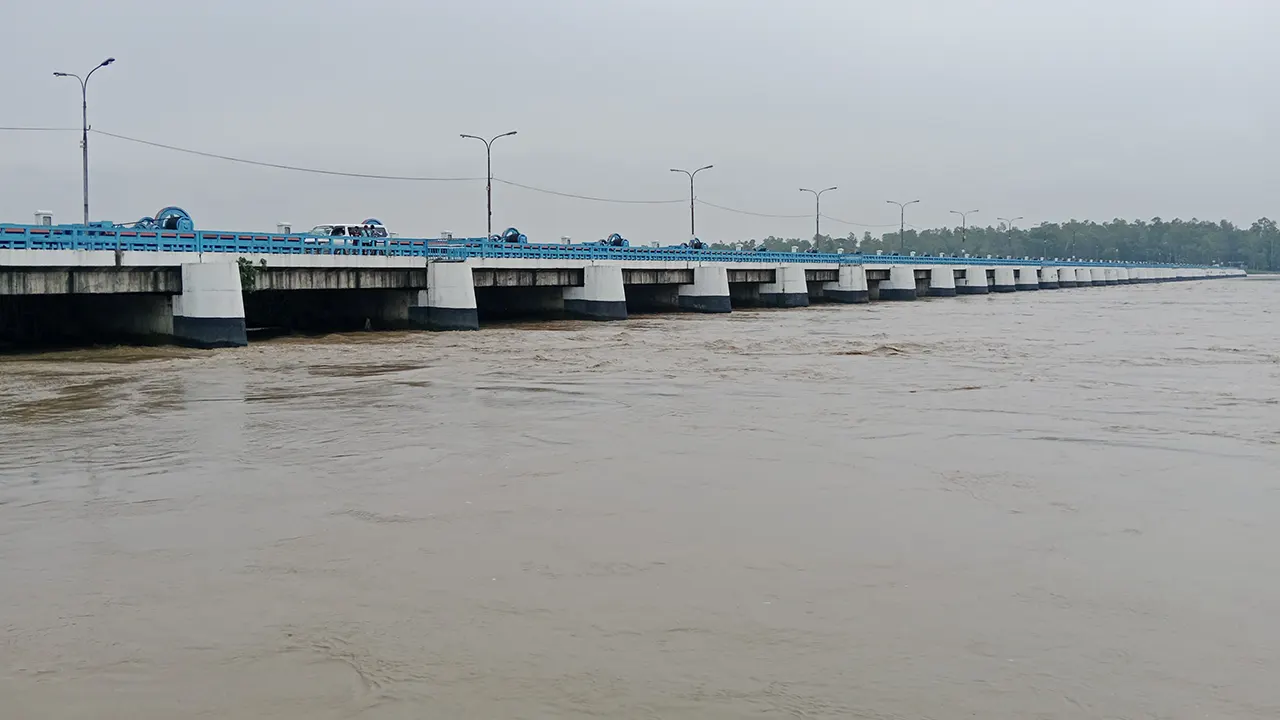 তিস্তার পানি বিপৎসীমার ওপরে